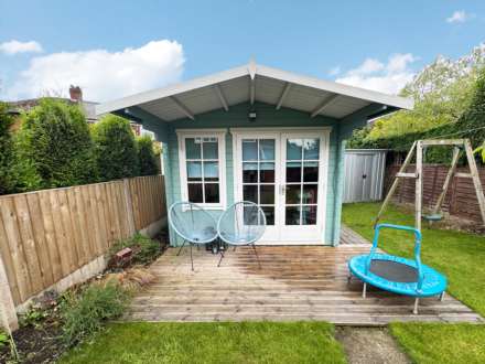 Longfield Road, Shaw, Image 15