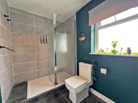 Old Brook Close, Shaw, Image 14