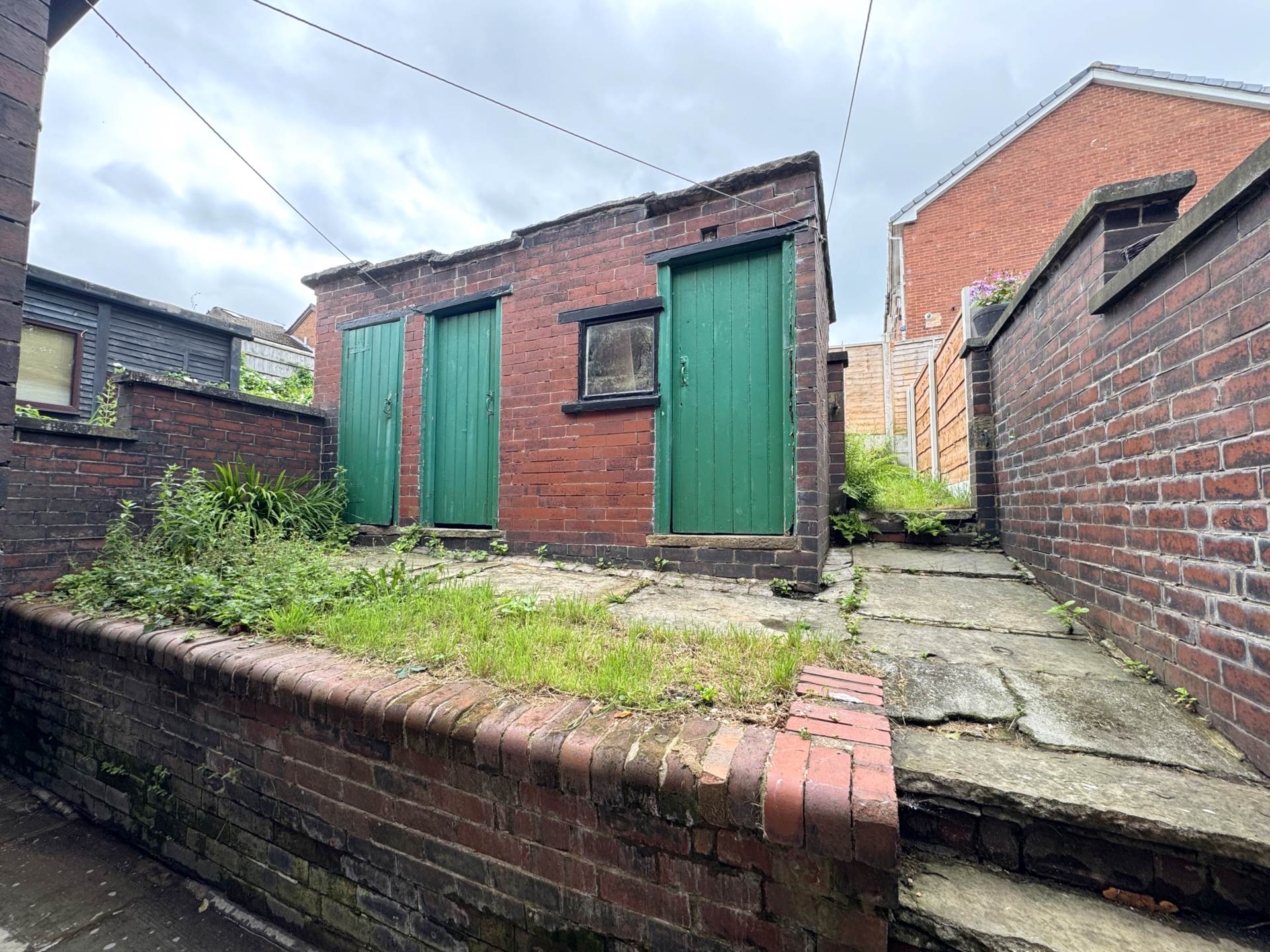 Grains Road, Shaw, Image 27