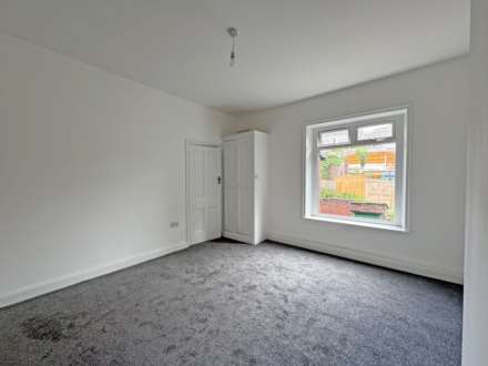 Grains Road, Shaw, Image 21