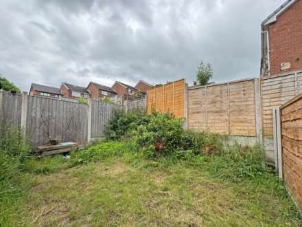 Grains Road, Shaw, Image 26