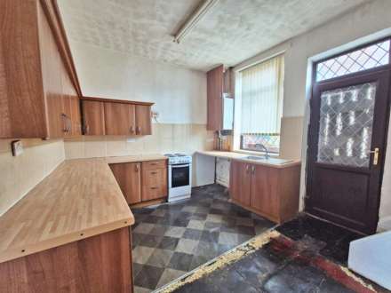 Rochdale Road, High Crompton, Image 6