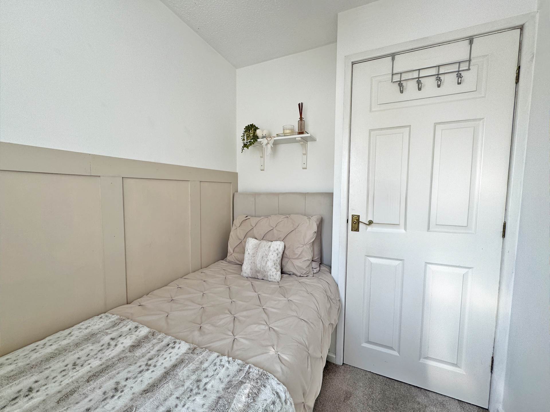 Sunhill Close, Rochdale, Image 18