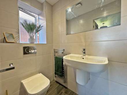 Sunhill Close, Rochdale, Image 13