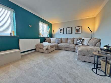 Sunhill Close, Rochdale, Image 2