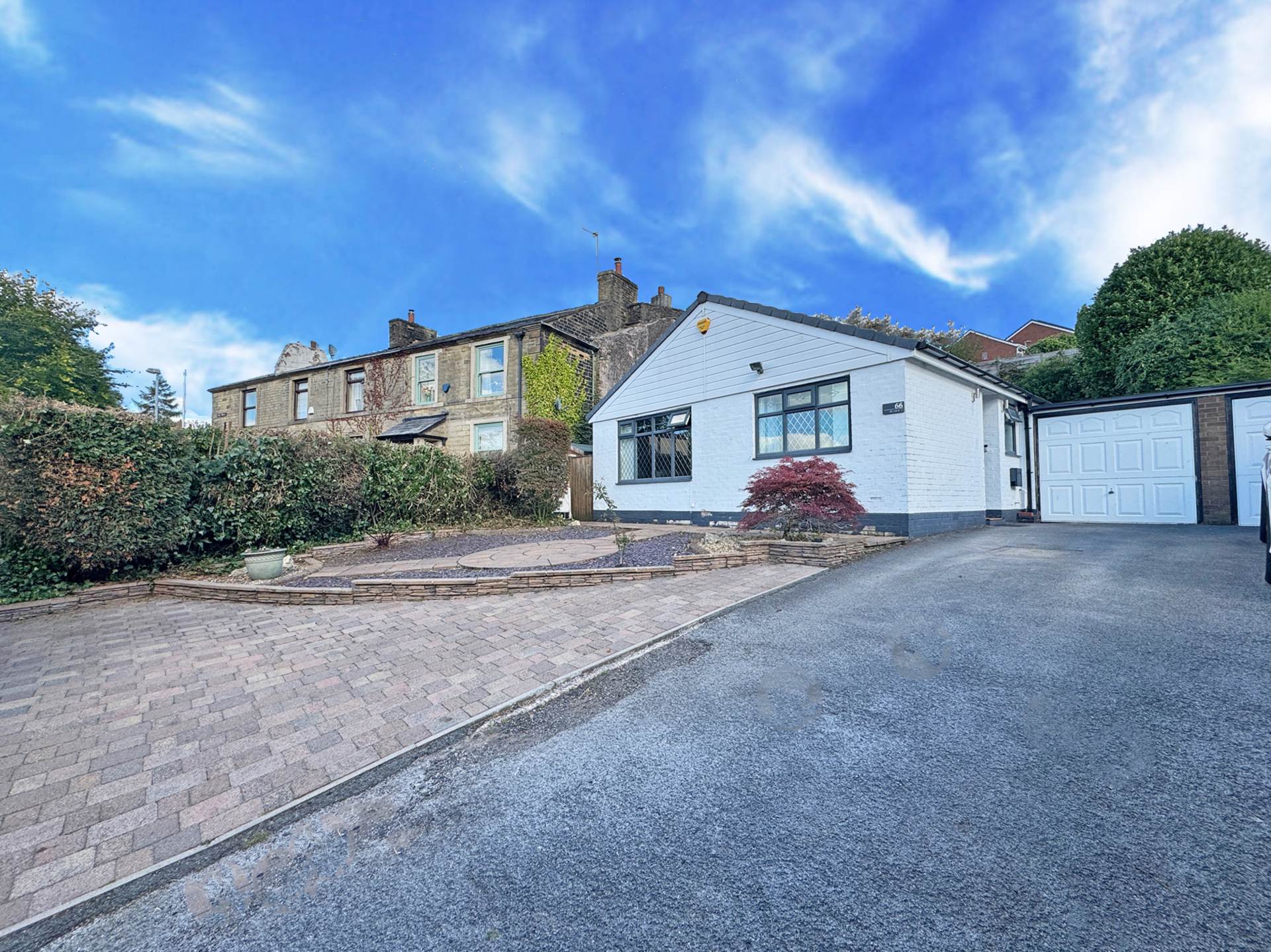 Grains Road, Shaw, Image 2