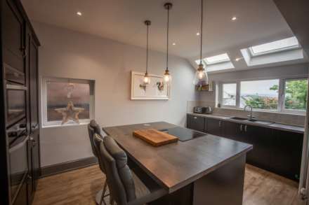 Thorncliffe Avenue, Royton, Image 5