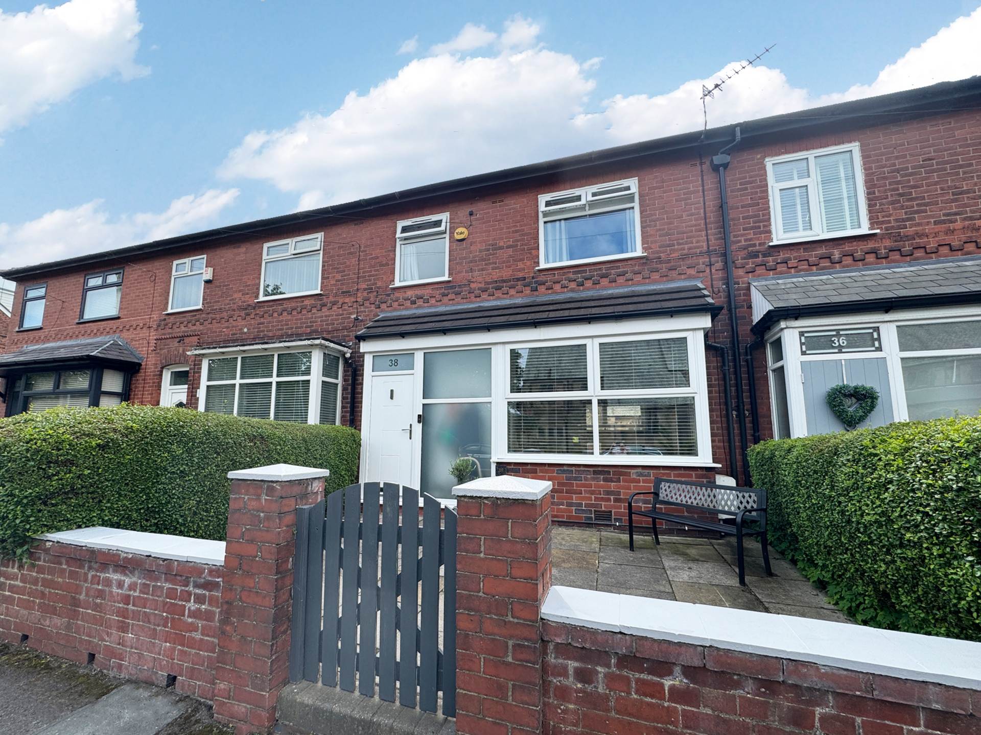 Thornham Lane, Oldham, Image 1