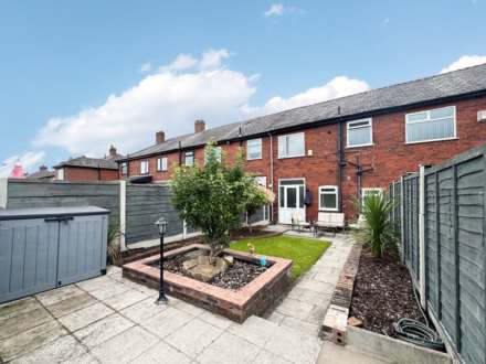Thornham Lane, Oldham, Image 16