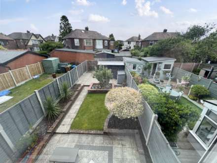 Thornham Lane, Oldham, Image 18