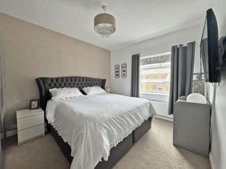 Thornham Lane, Oldham, Image 8