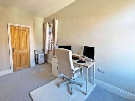 Farrow Street, Shaw, Image 16