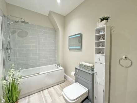 Farrow Street, Shaw, Image 17