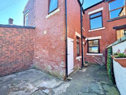 Farrow Street, Shaw, Image 19