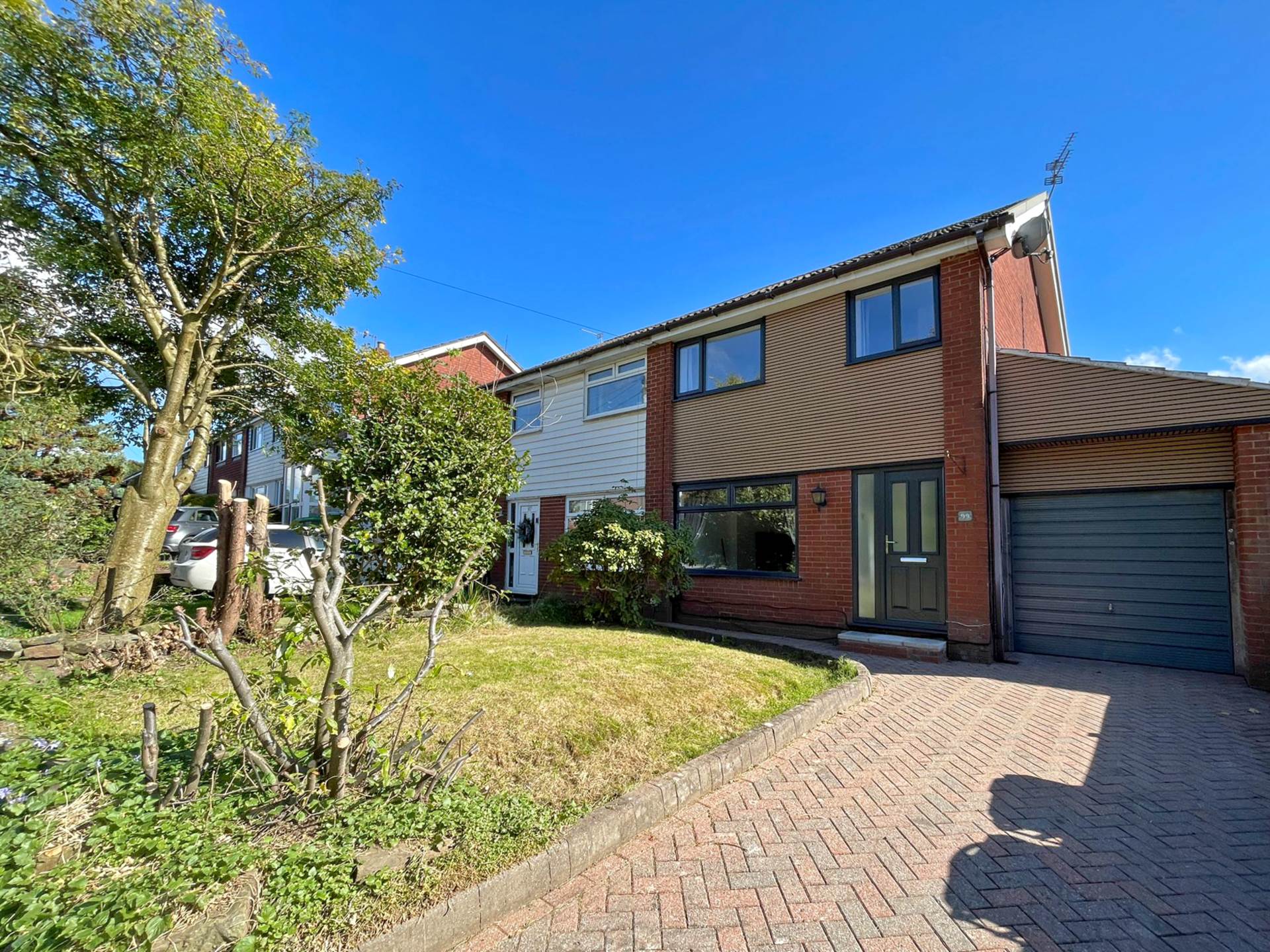 Harewood Drive, Royton, Image 1
