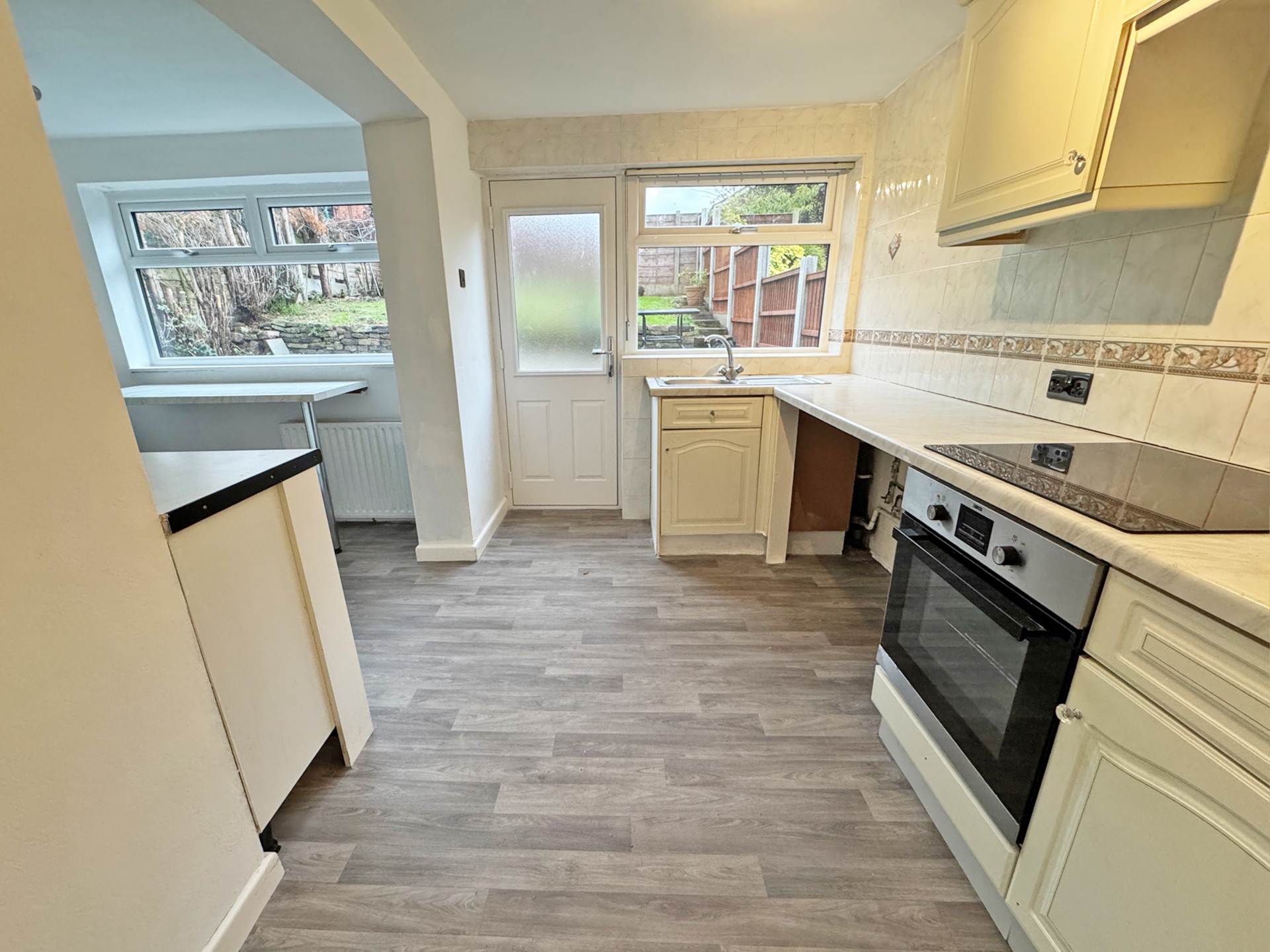 Harewood Drive, Royton, Image 9