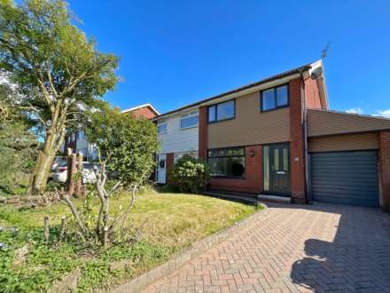 Harewood Drive, Royton