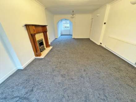 Harewood Drive, Royton, Image 11