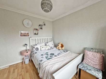 Rushbury Drive, Heyside Oldham, Image 14