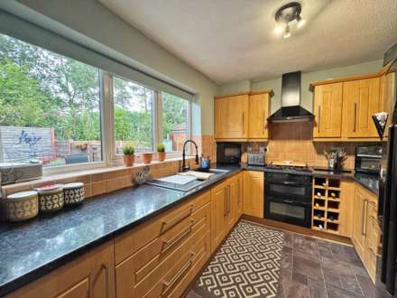 Rushbury Drive, Heyside Oldham, Image 7