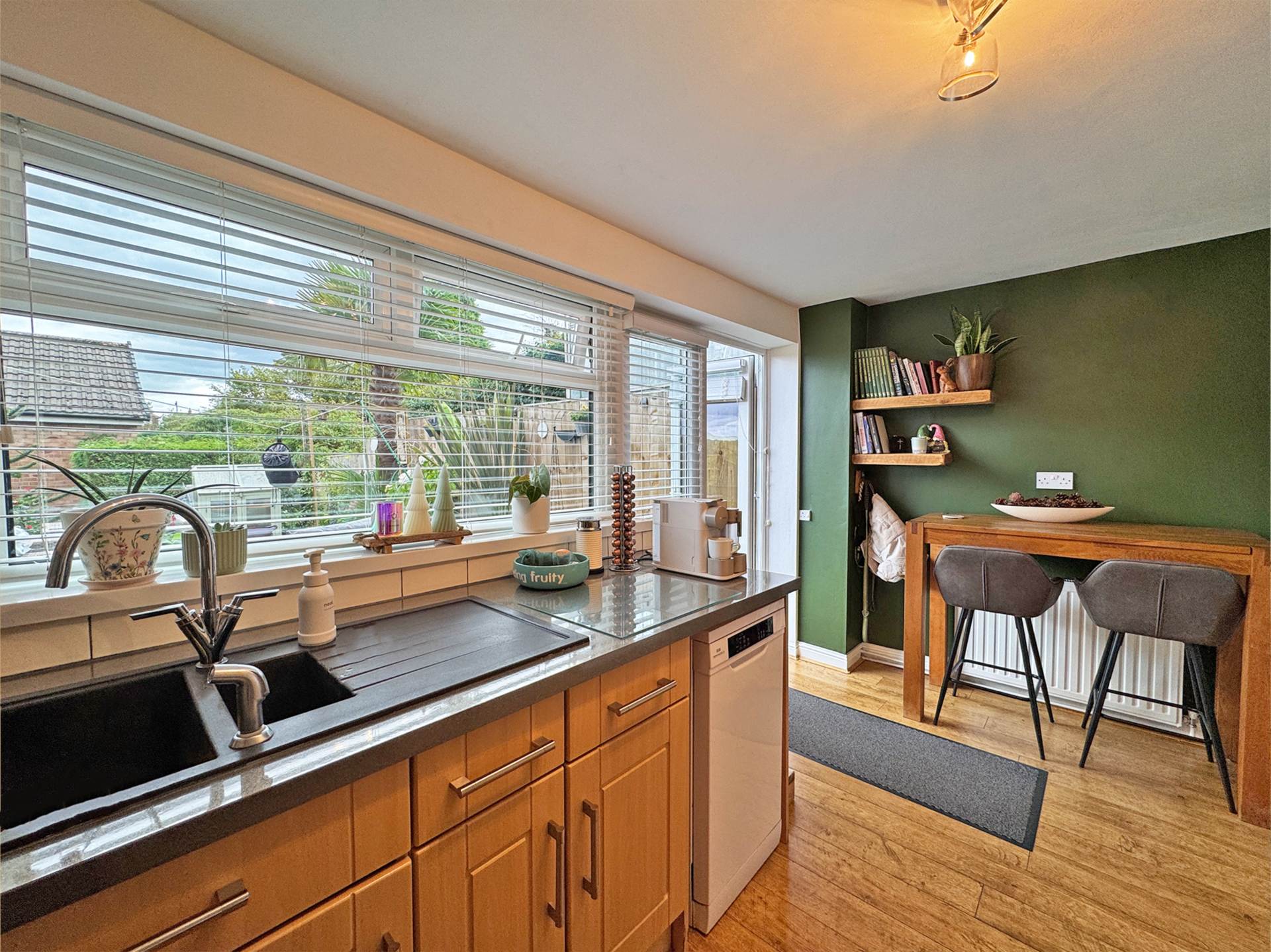 Park Crescent, Chadderton, Image 6
