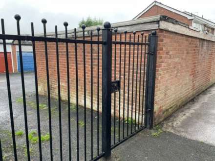Park Crescent, Chadderton, Image 17