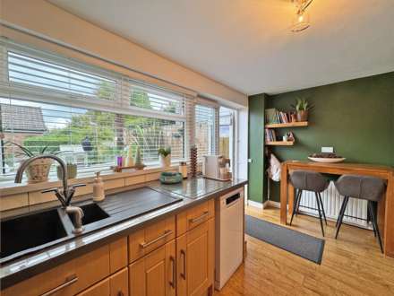 Park Crescent, Chadderton, Image 6