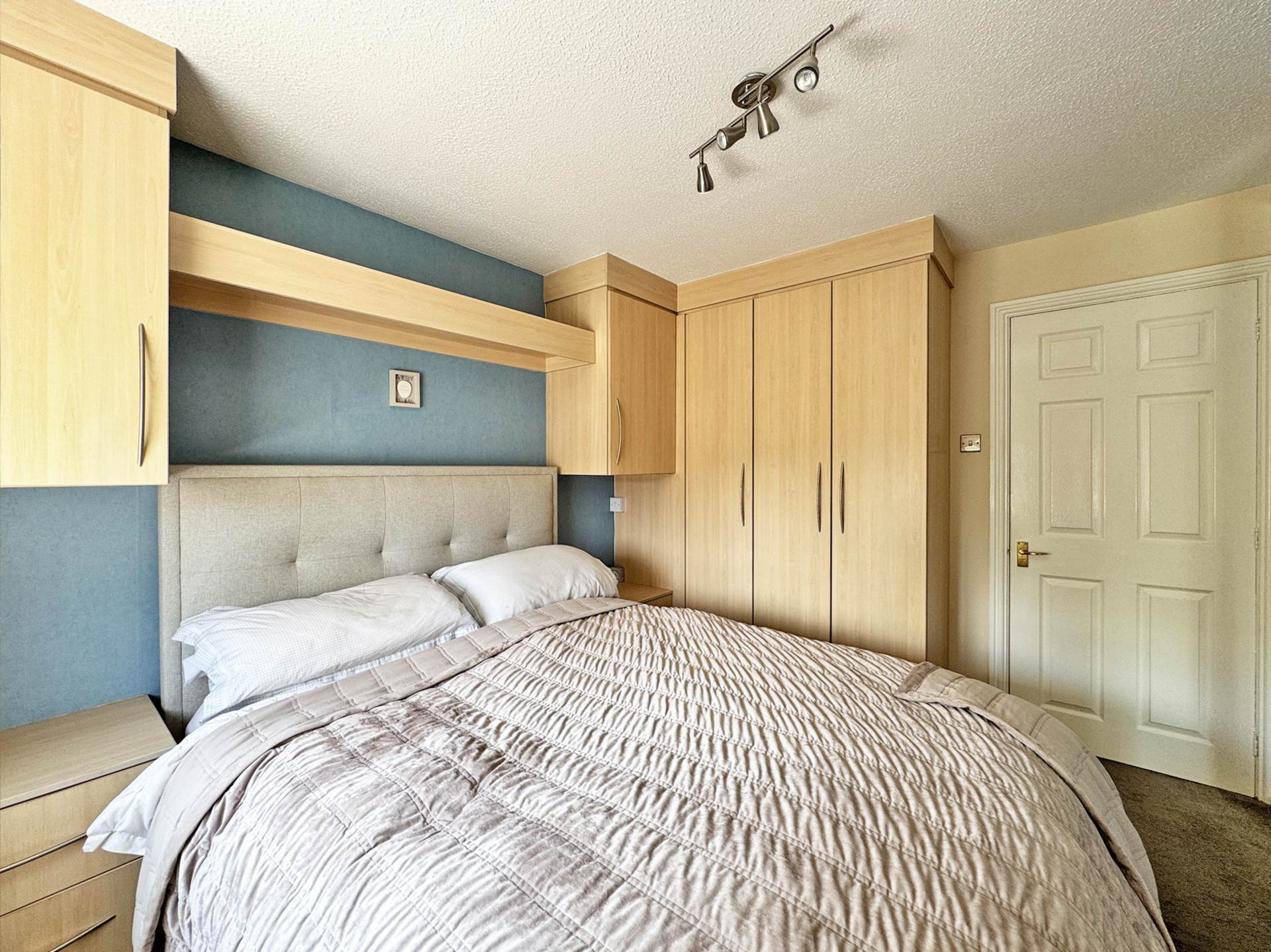 Ballard Way, Oldham, Image 11