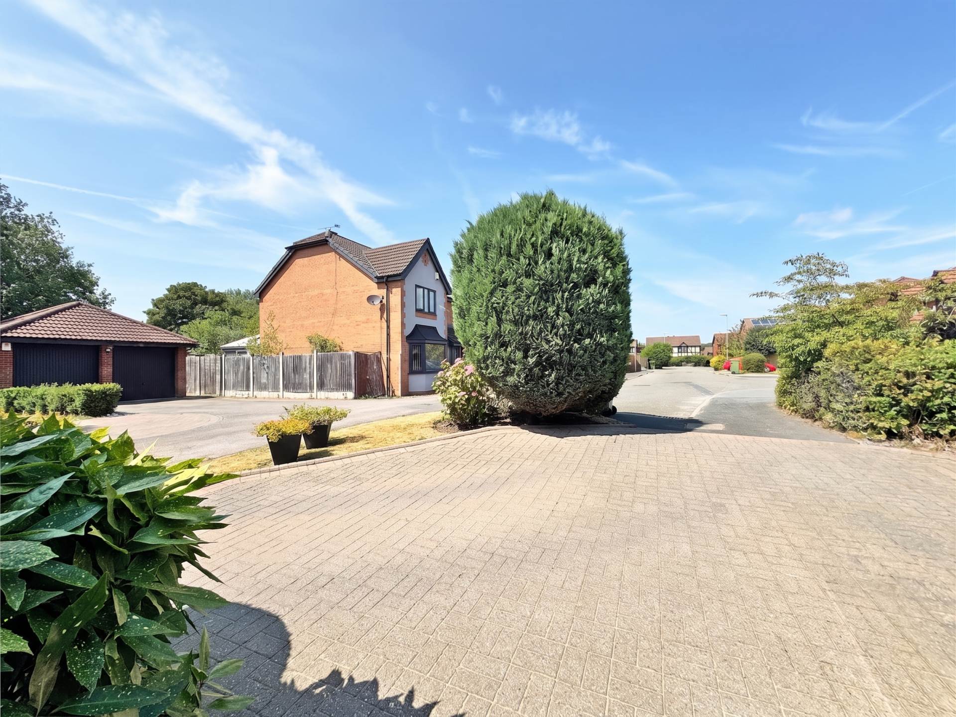 Ballard Way, Oldham, Image 22