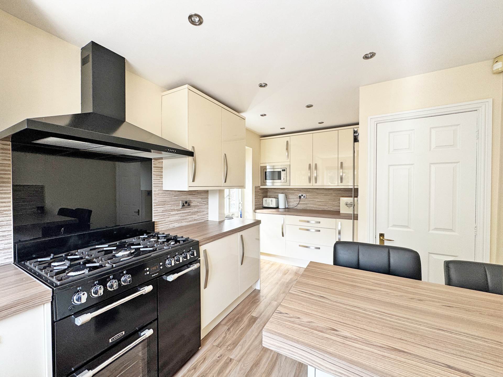 Ballard Way, Oldham, Image 6