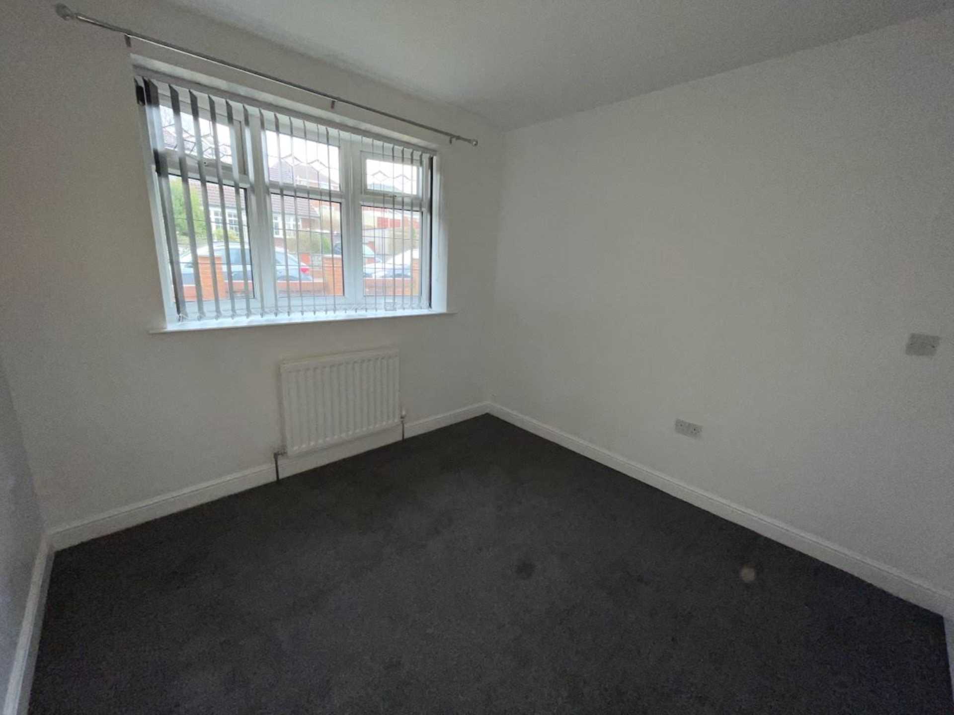 Angela Avenue, Royton, Image 14