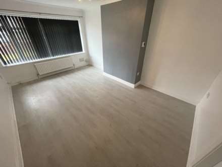 Angela Avenue, Royton, Image 6