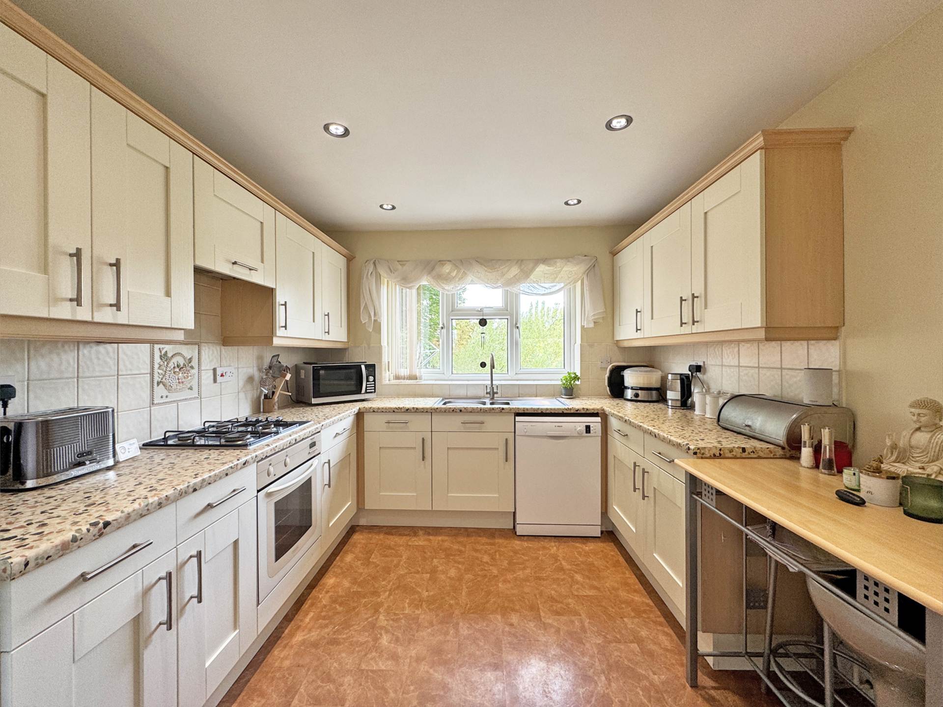 Albion Gardens Close, Royton, Oldham, Image 6