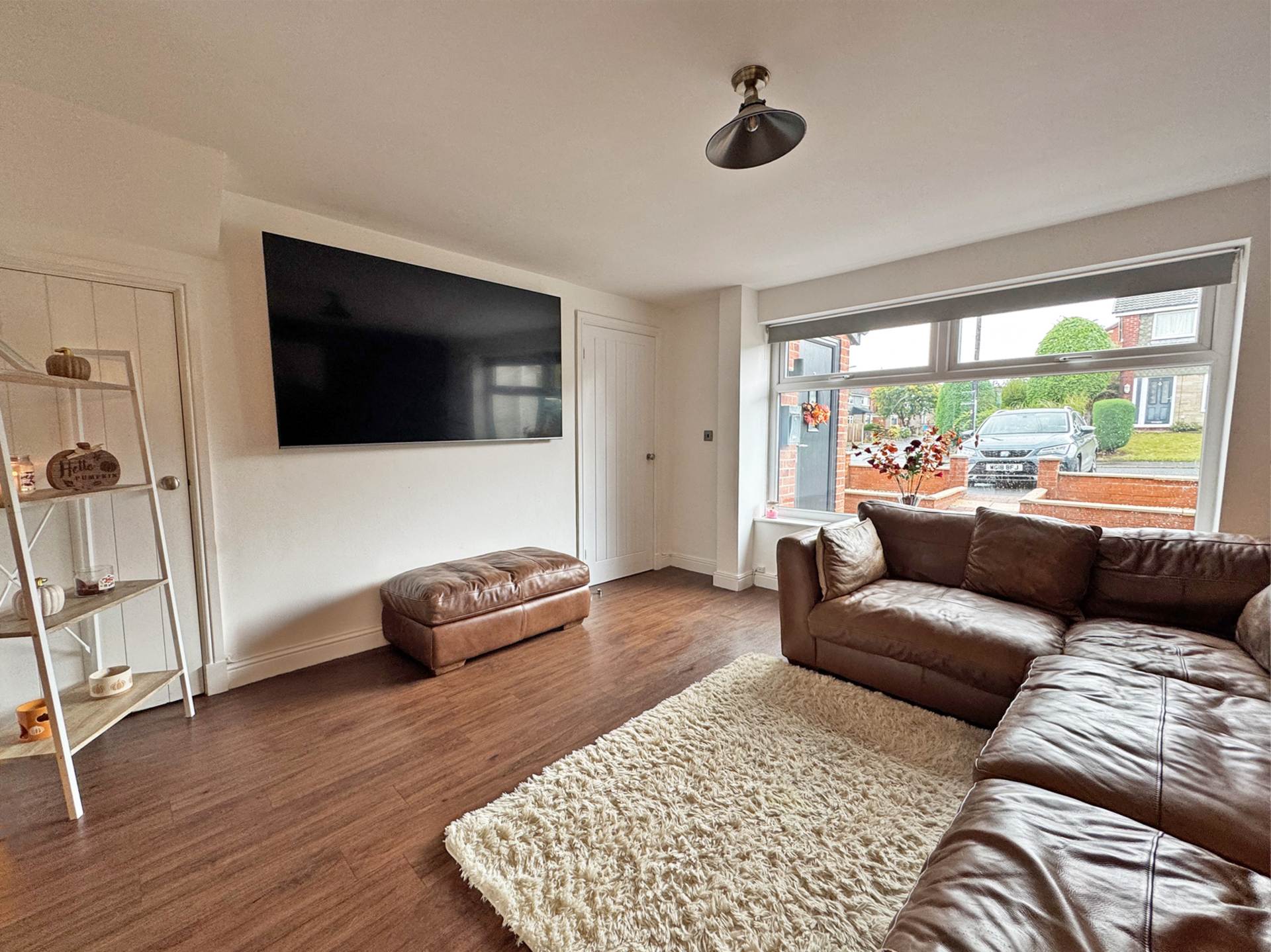 Camberwell Way, Royton, Oldham, Image 2