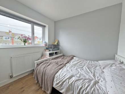 Camberwell Way, Royton, Oldham, Image 10