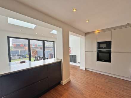 Camberwell Way, Royton, Oldham, Image 6