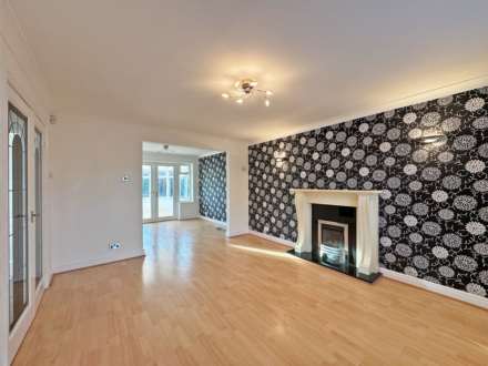 Albion Gardens Close, Royton, Oldham, Image 4