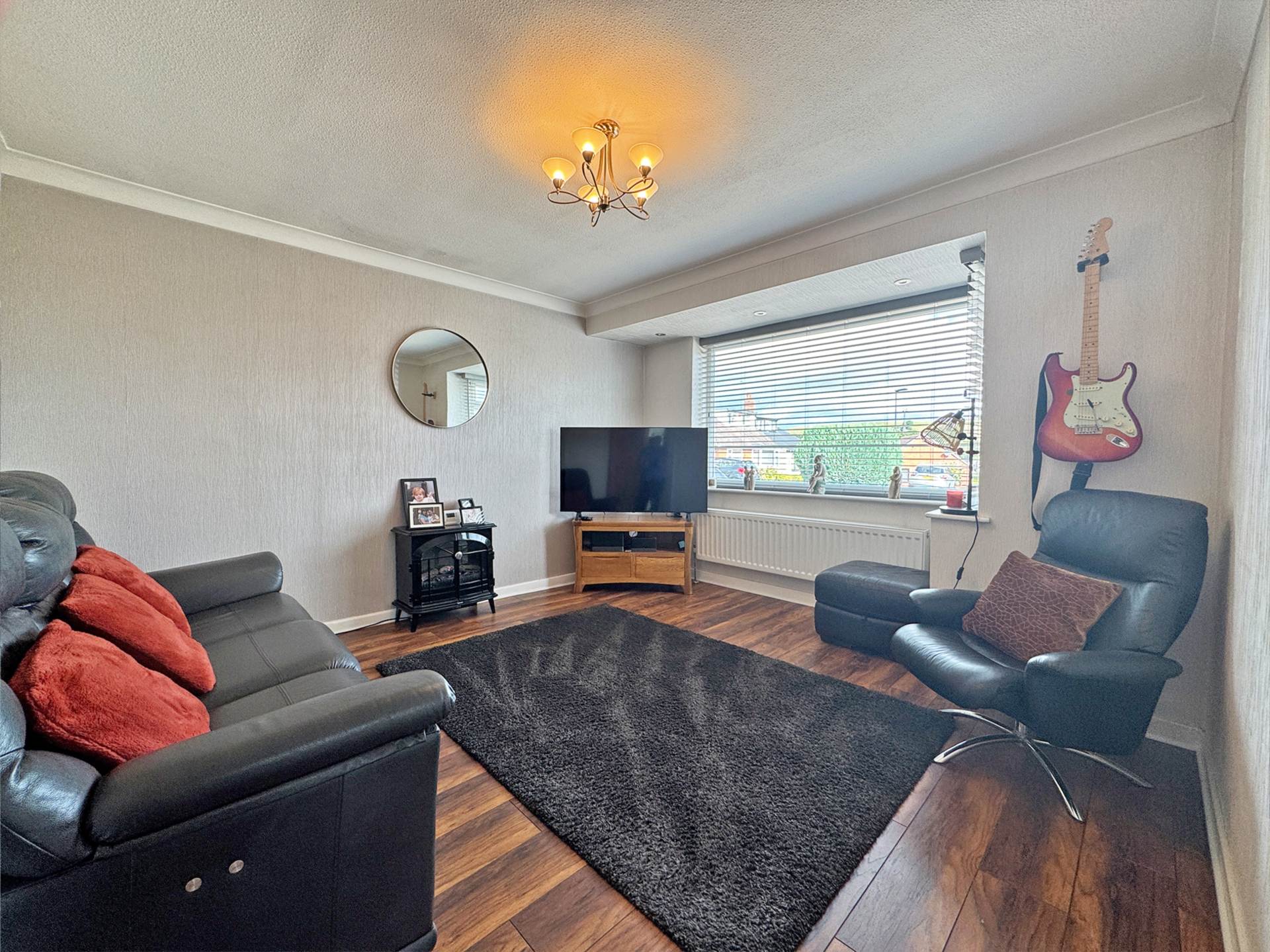 Clevelands Close, High Crompton, Shaw, Image 3