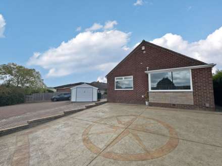 Clevelands Close, High Crompton, Shaw, Image 1
