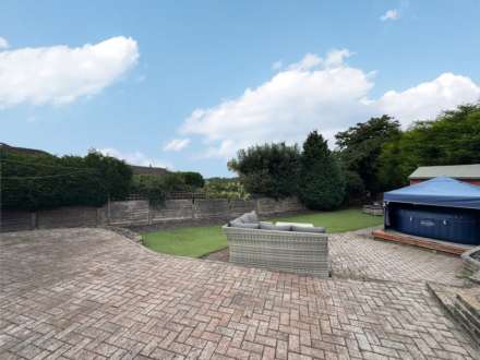 Clevelands Close, High Crompton, Shaw, Image 17