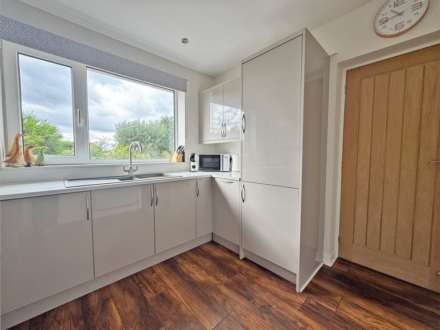 Clevelands Close, High Crompton, Shaw, Image 5
