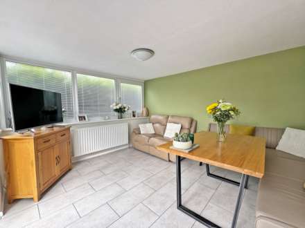 Clevelands Close, High Crompton, Shaw, Image 6