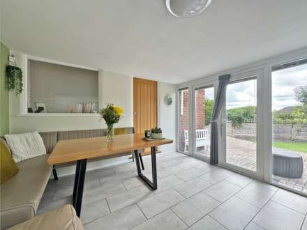 Clevelands Close, High Crompton, Shaw, Image 7
