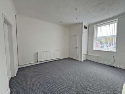 Milnrow Road, Shaw, Image 4
