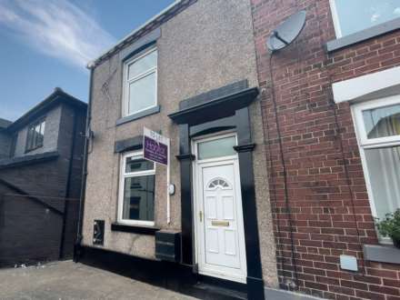 2 Bedroom Terrace, Lyon Street, Shaw