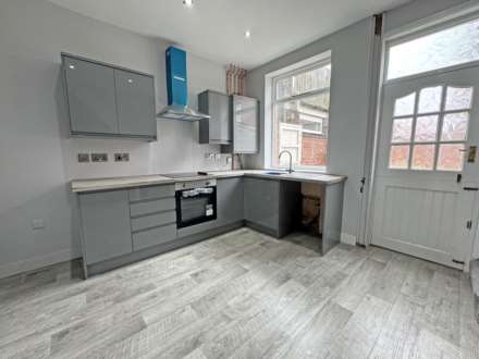 Lyon Street, Shaw, Image 4