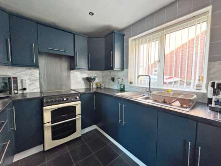 Bransdale Avenue, Royton, Image 6