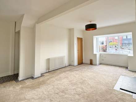 Heywood Avenue, Austerlands, Oldham, Image 2