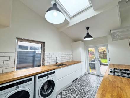 Heywood Avenue, Austerlands, Oldham, Image 4