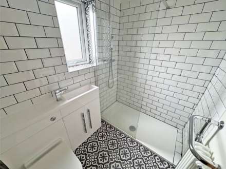 Heywood Avenue, Austerlands, Oldham, Image 9